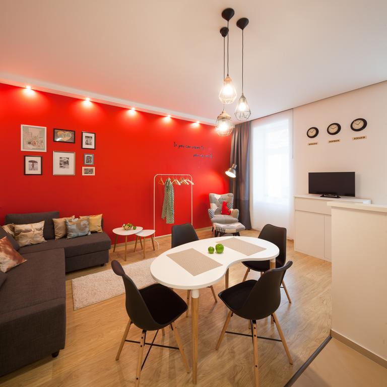 Studio 16 Sopron Esterno foto
