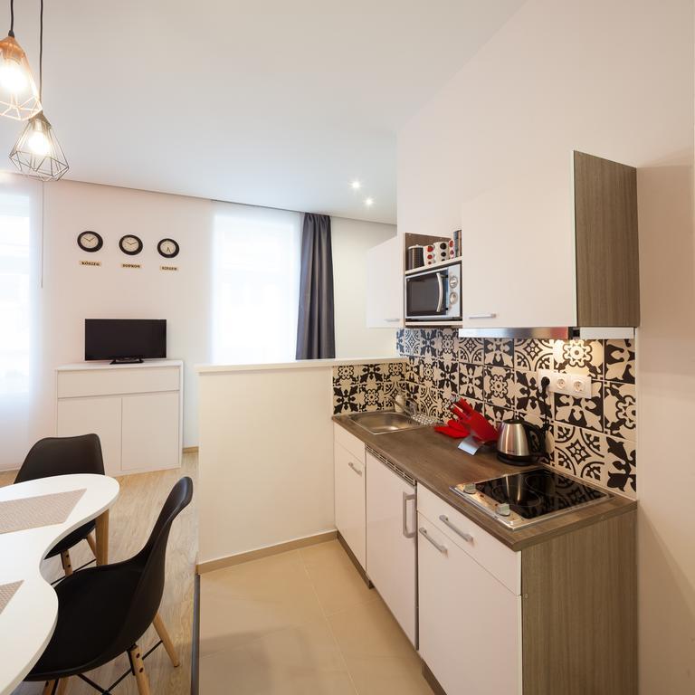 Studio 16 Sopron Esterno foto
