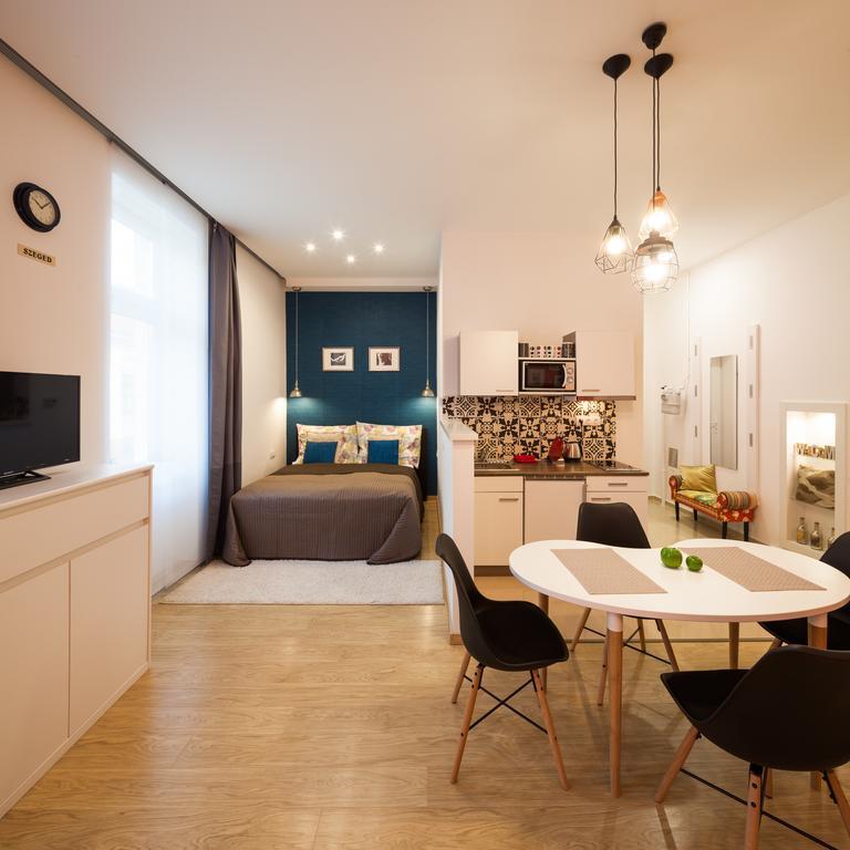 Studio 16 Sopron Esterno foto